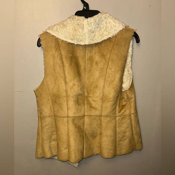 Talbots vest - tan/cream faux leather/shearling vest open front - Picture 8 of 8